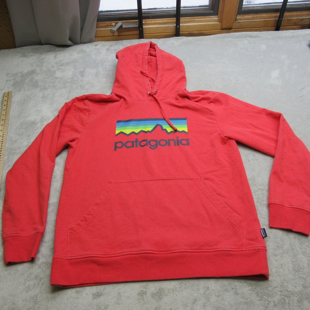 Patagonia Hoodie Mens Small Red‎ Logo Graphic Organic Fleece Sweatshirt Read
